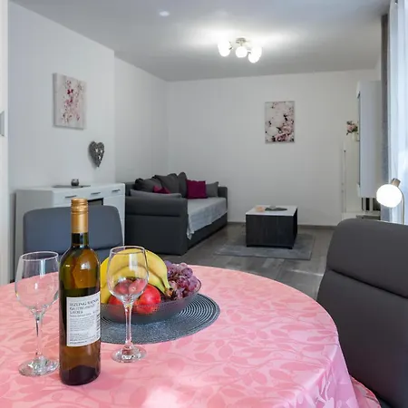 Lovely In With Kitchen